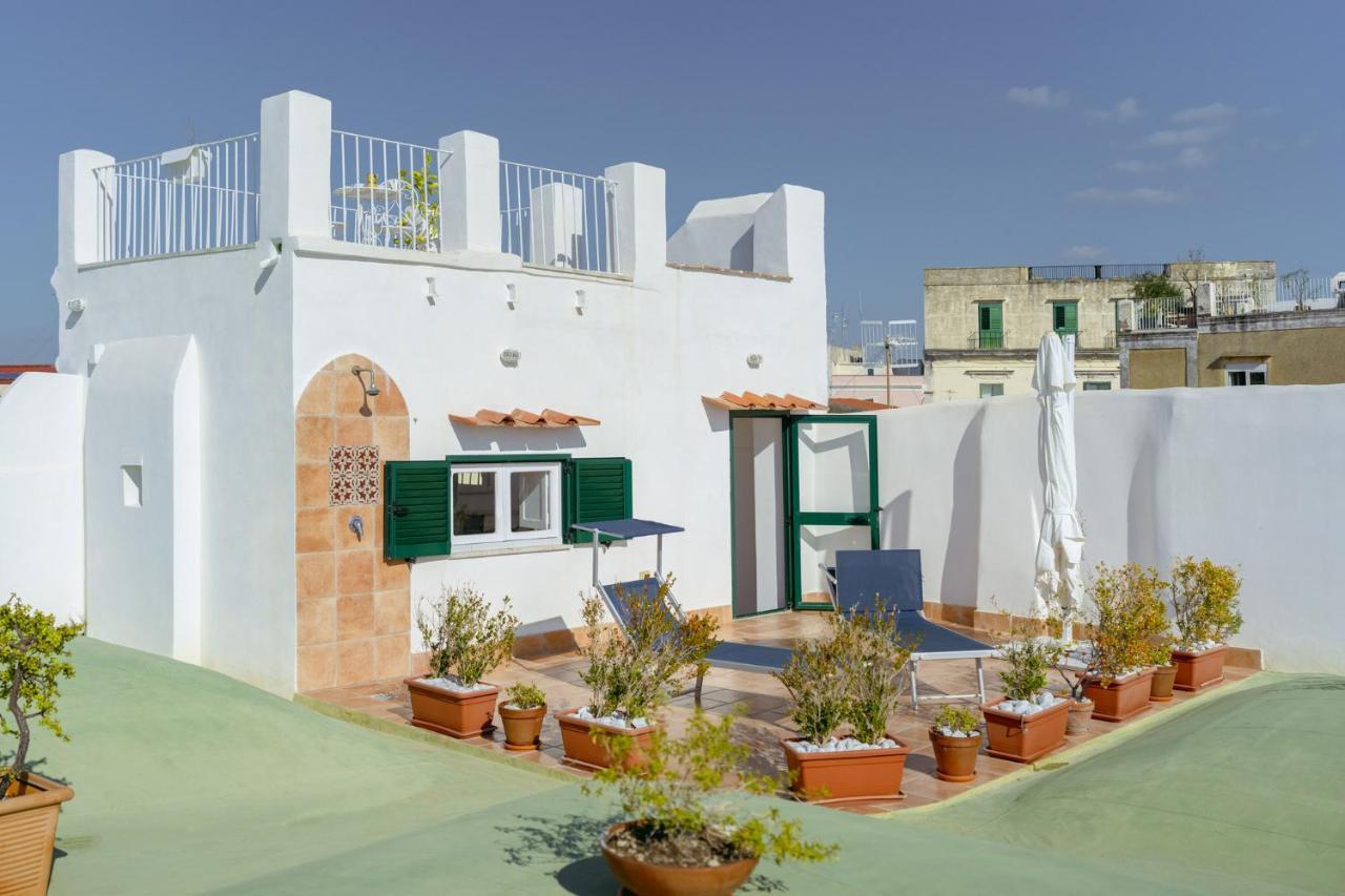 Torretta Corricella- Punta Serra Procida Buitenkant foto
