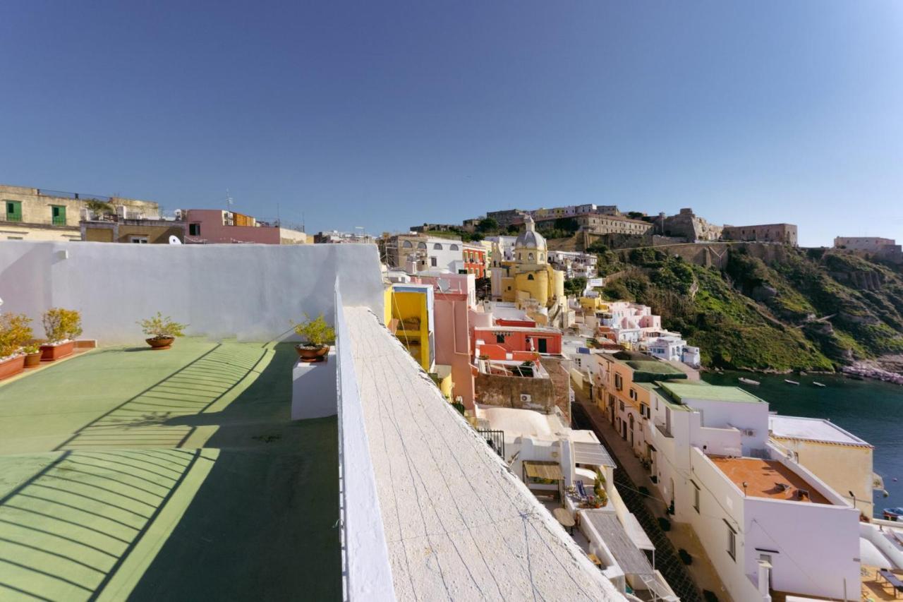 Torretta Corricella- Punta Serra Procida Buitenkant foto