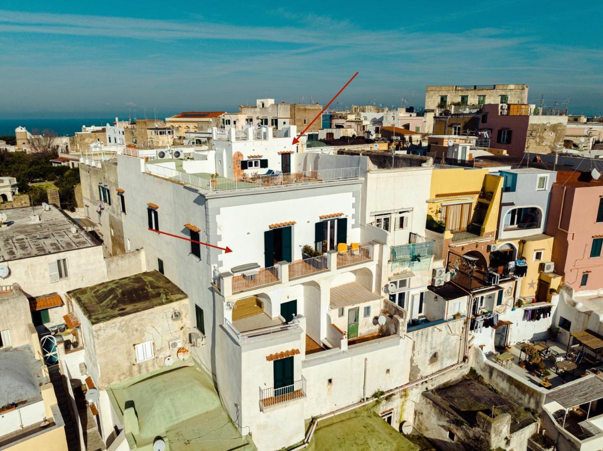 Torretta Corricella- Punta Serra Procida Buitenkant foto